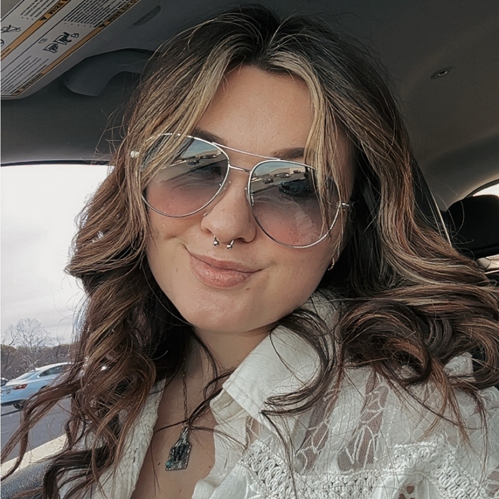 Meet your Posher, Mikayla